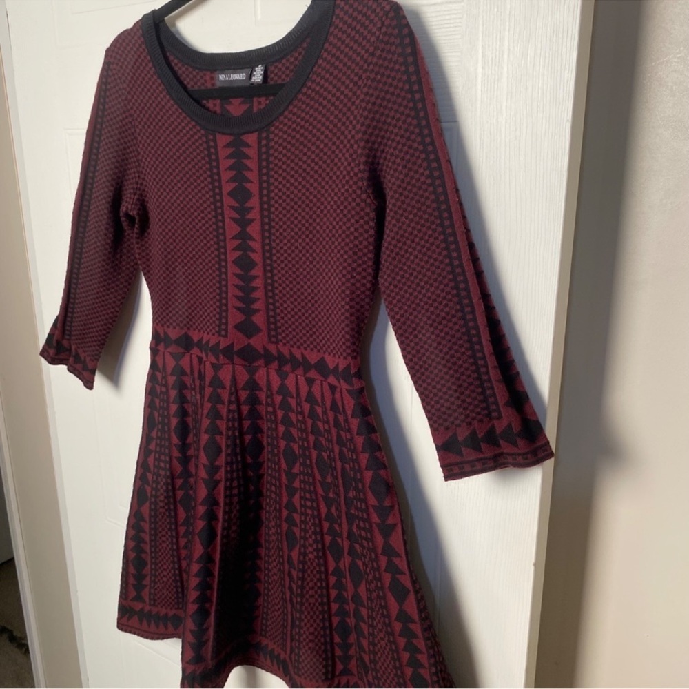 Nina Leonard Red and Black Geometric Midi Dress - Picture 3 of 7